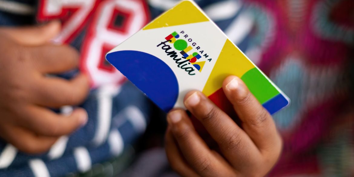caixa-paga-bolsa-familia-a-beneficiarios-com-nis-de-final-7
