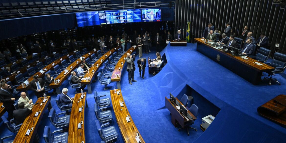 senado-aprova-isencao-de-ir-para-quem-ganha-ate-dois-salarios-minimos
