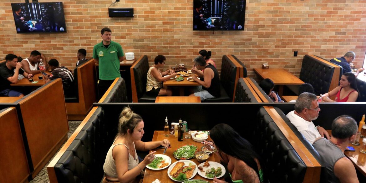 setor-de-alimentacao-tem-43%-das-empresas-com-lucro-em-agosto