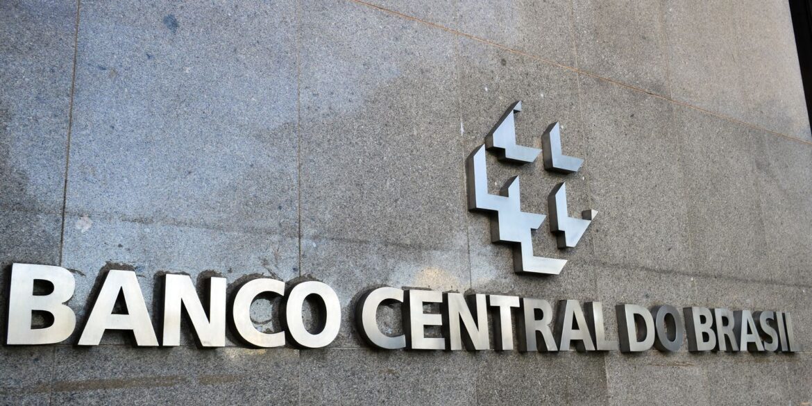 mercado-financeiro-reduz-previsao-da-inflacao-para-4,81%