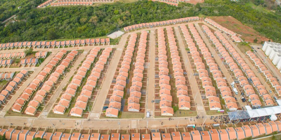 lula-entrega-2.837-moradias-do-minha-casa,-minha-vida-nesta-segunda