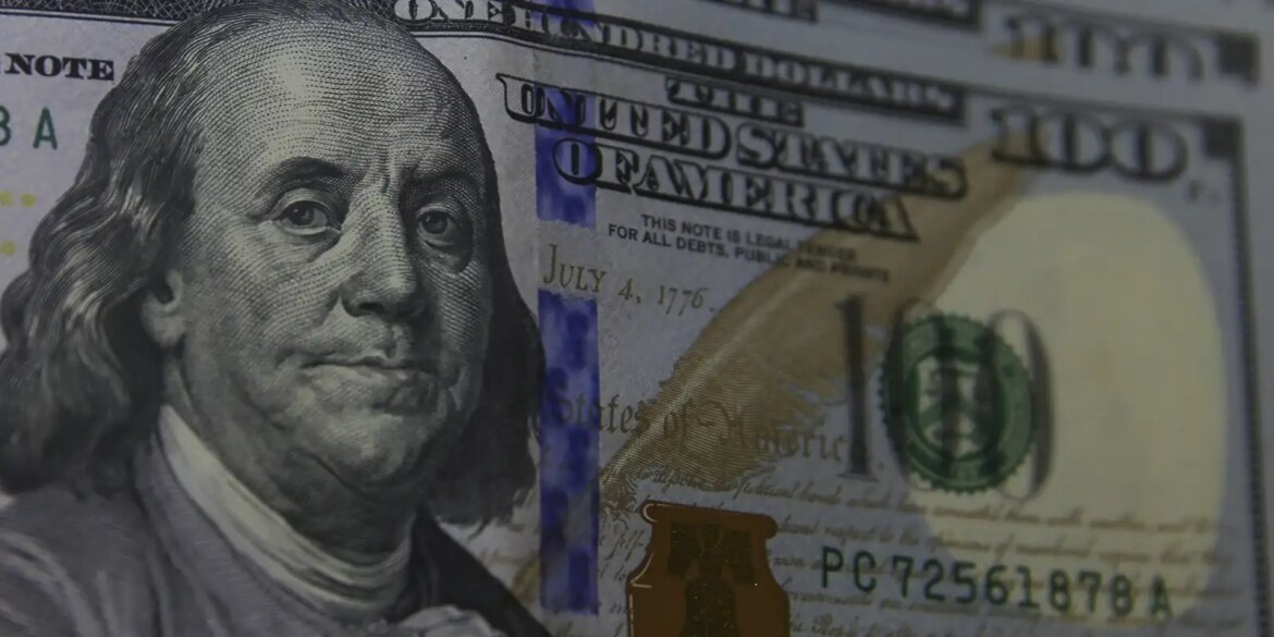 dolar-fecha-abaixo-de-r$-5,30-pela-primeira-vez-desde-junho-de-2024
