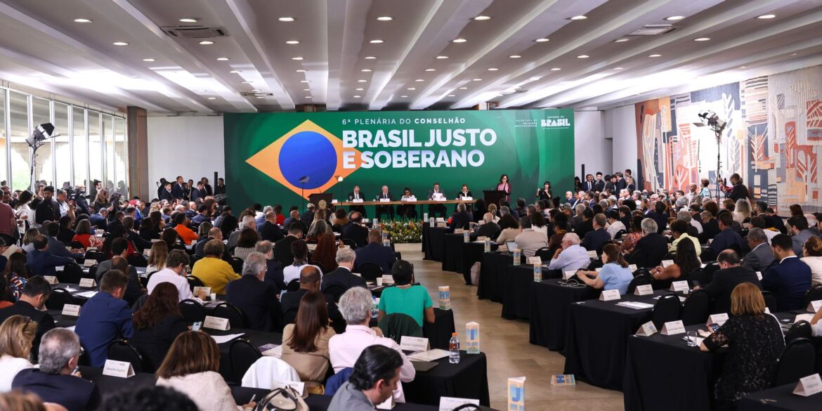 conselhao-entrega-a-lula-propostas-de-metas-de-desenvolvimento-do-pais