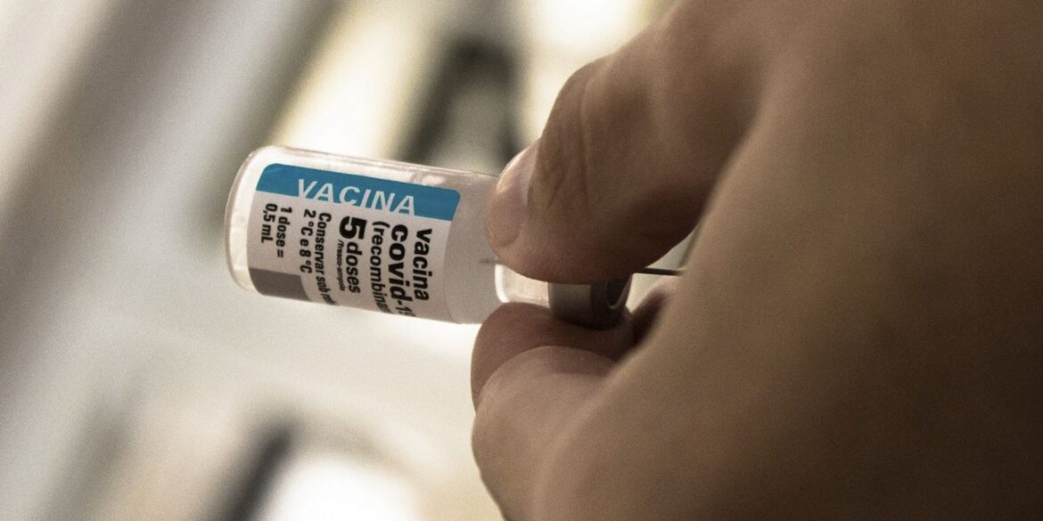 apos-cinco-anos-de-vacinacao,-covid-recua,-mas-ainda-preocupa