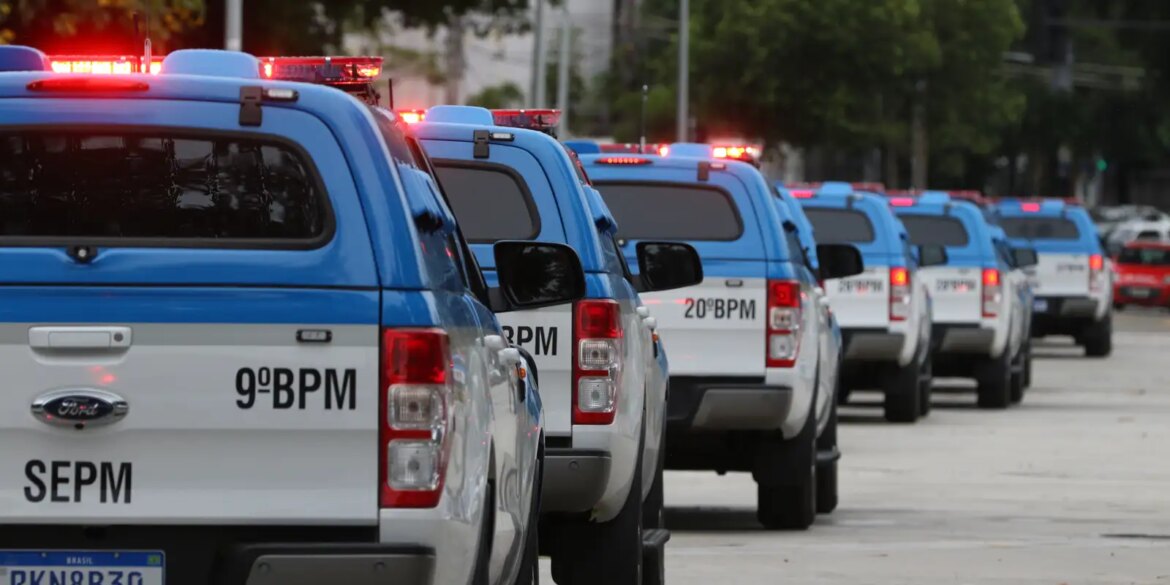 policia-militar-faz-operacao-no-complexo-da-mare-no-rio