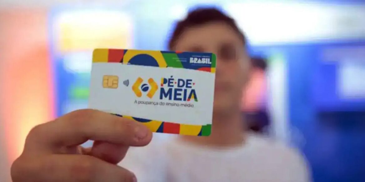 pe-de-meia-paga-incentivos-a-alunos-nascidos-em-setembro-e-outubro