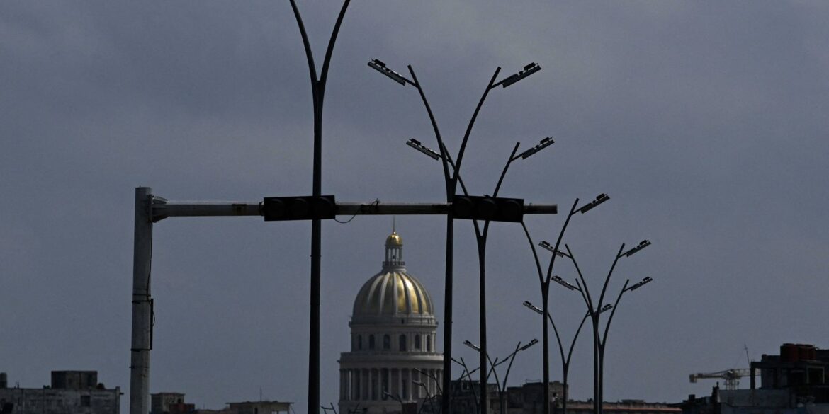 cuba-completa-3-meses-sem-receber-combustivel-por-bloqueio-dos-eua