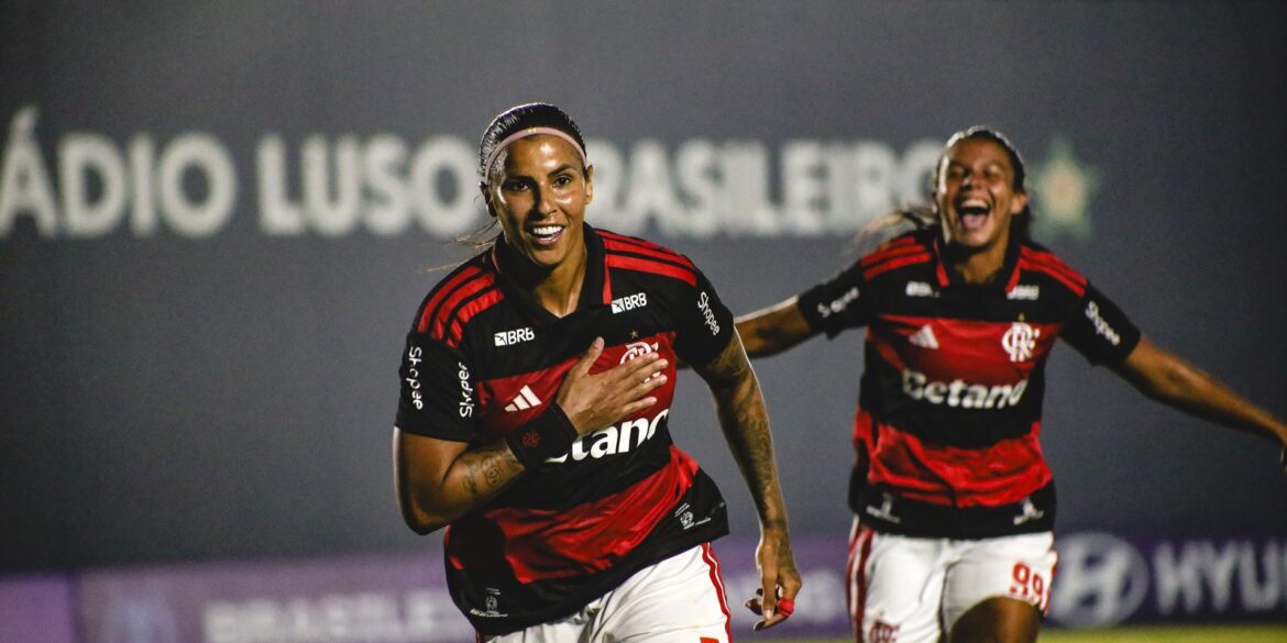flamengo-derrota-vitoria-e-fica-perto-de-lideres-no-br-feminino